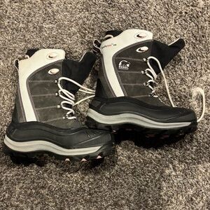 Women’s Sorel Black and Gray Winter Boots